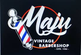 Kedai Gunting Rambut Maju