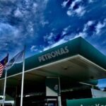 Logo Petronas Ayer Keroh Northbound Petrol Station Alor Gajah