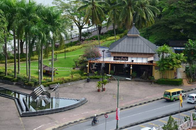 Green Road Petrol Station Kuching