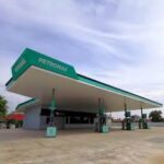 Logo PETRONAS Jalan Tok Adis Petrol Station