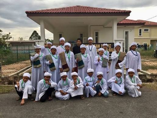 Madrasah Tahfiz Baitul Farhah Lelaki Negeri Sembilan ·